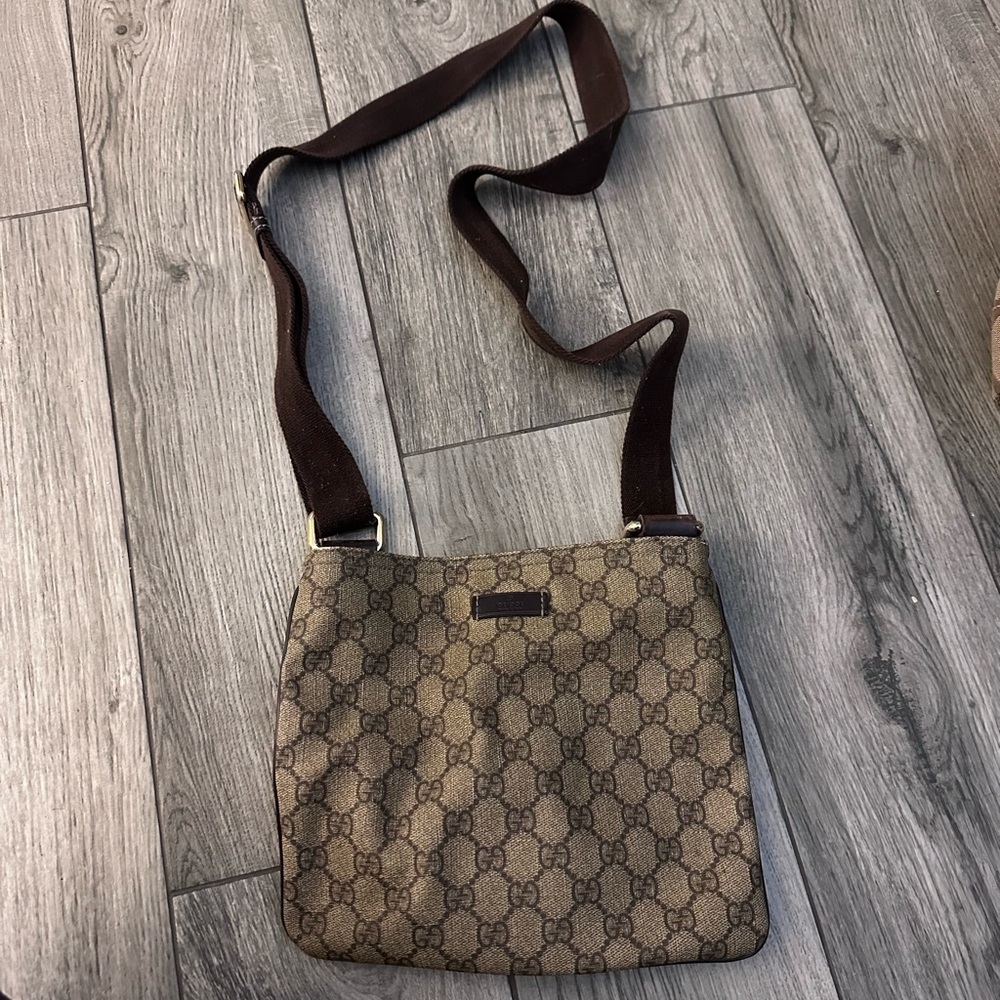 Gucci crossbody